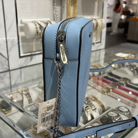 MICHAEL KORS Jet Set Large Saffiano Leather Crossbody Bag
LIGHT SKY
NWT - Picture 6 of 16